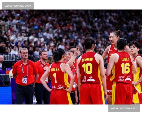 伤病无情，但斗志昂扬！伤员们在世界杯赛场外的坚守与呐喊